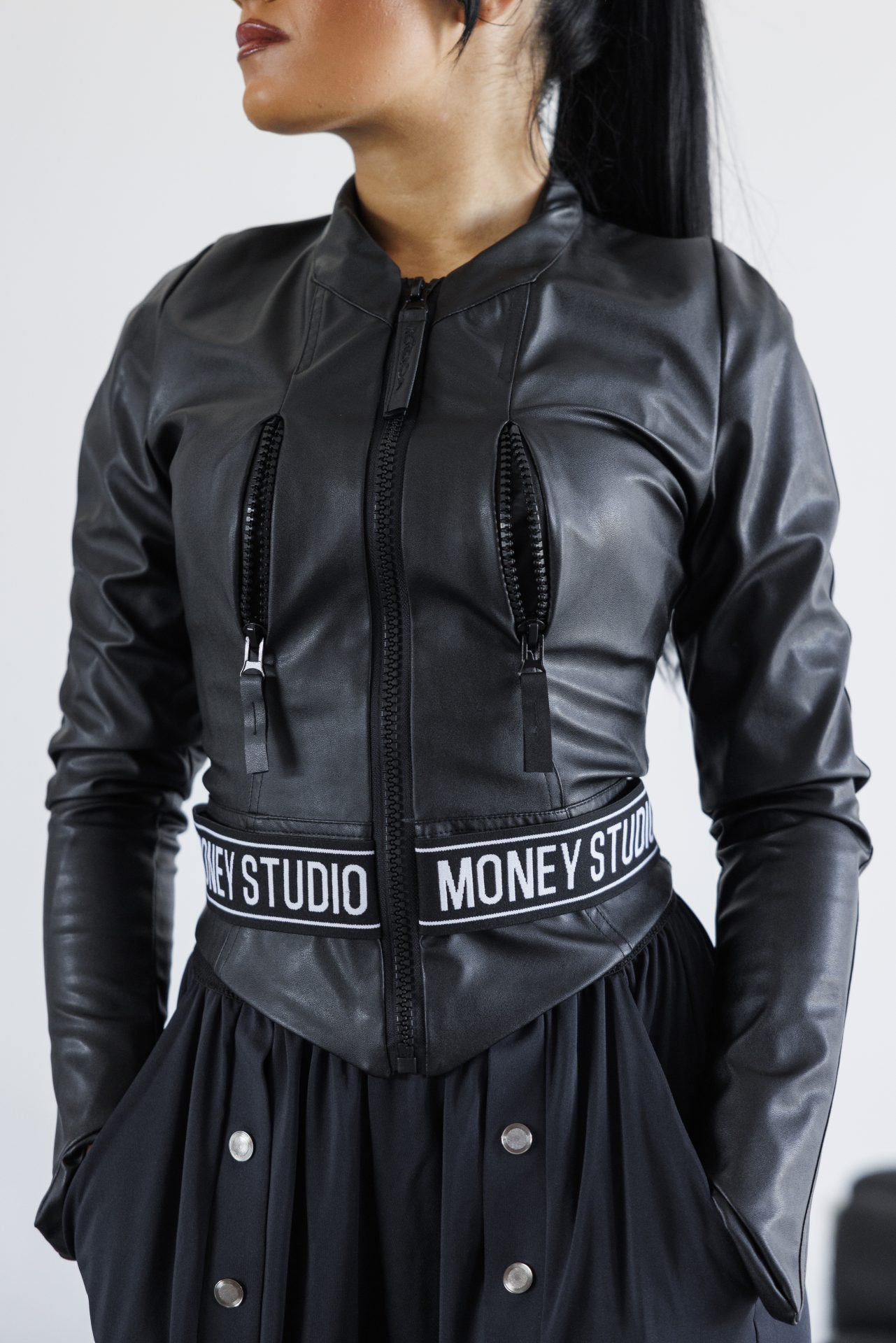 Дамско кожено яке veteida-366