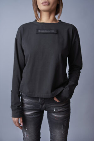 exclusive-black-t-shirt