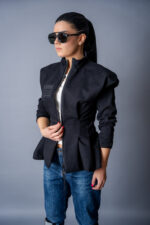 Дамско сако veteida-502