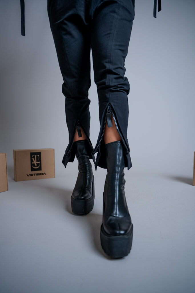 Moderen-cheren-damski-pantalon