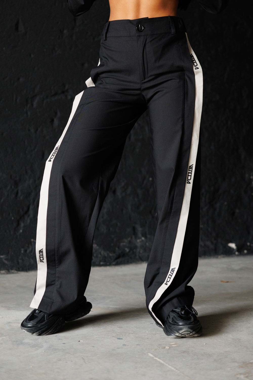 Дамски панталон wide leg black-587