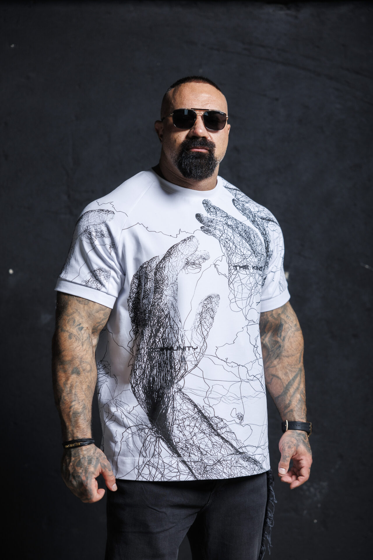 Мъжка дизайнерска тениска the king-м82-white