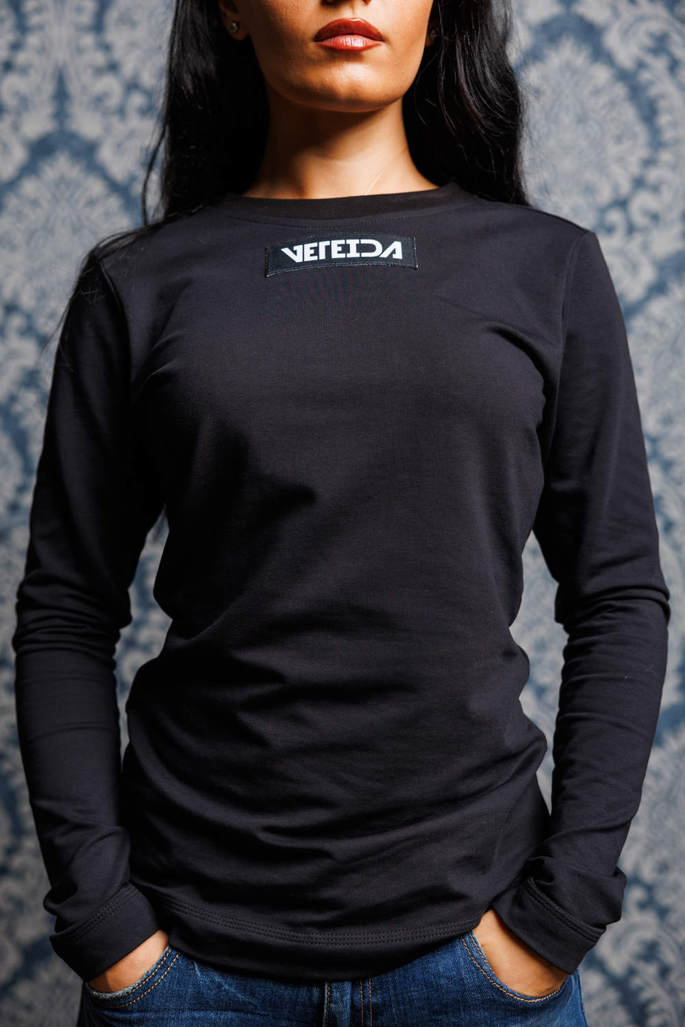 Дамска модерна блуза veteida black-605