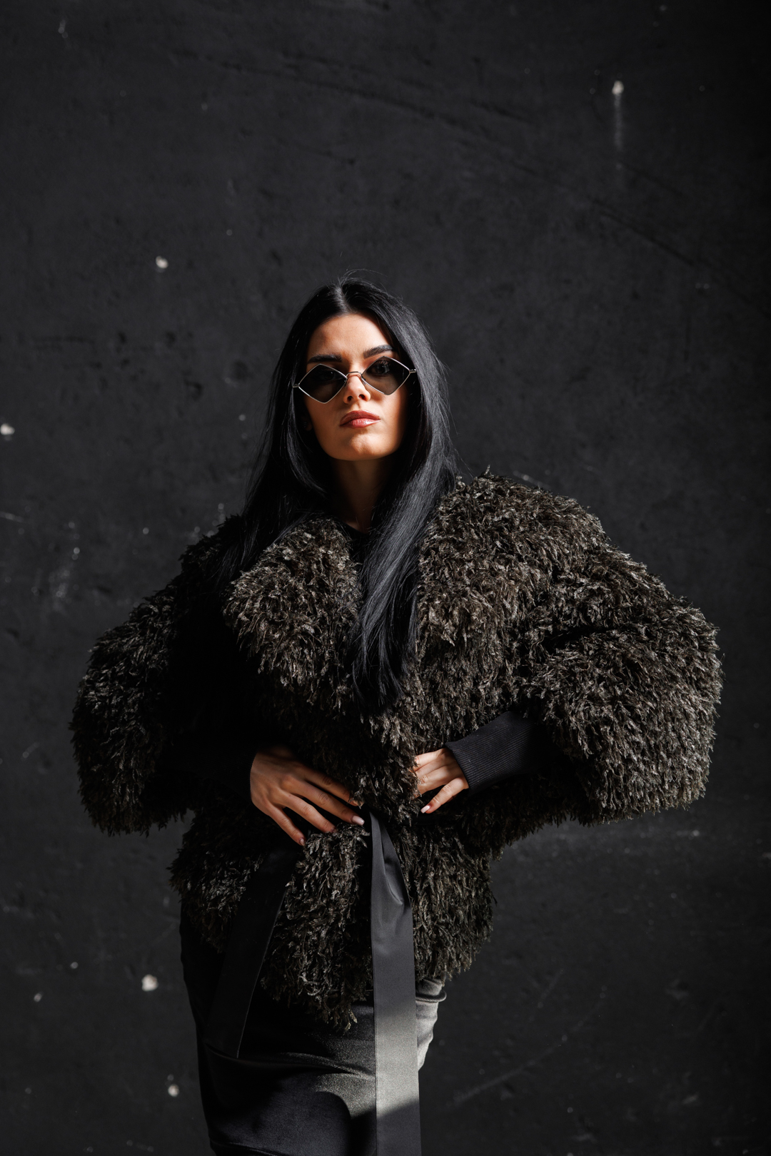 Дамско дизайнерско палто с косъм в зелено-617