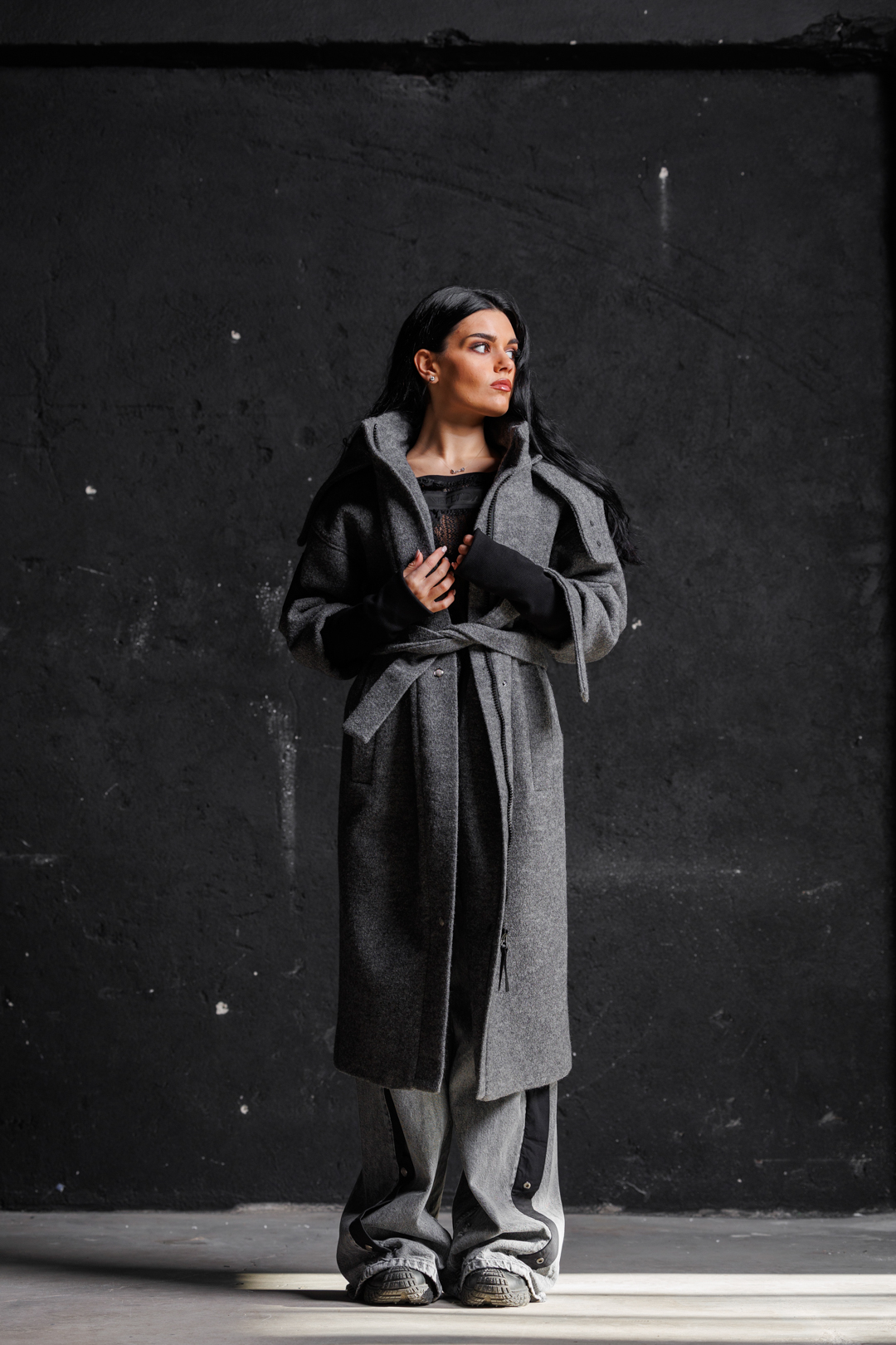 Дамско дълго сиво палто veteida-547