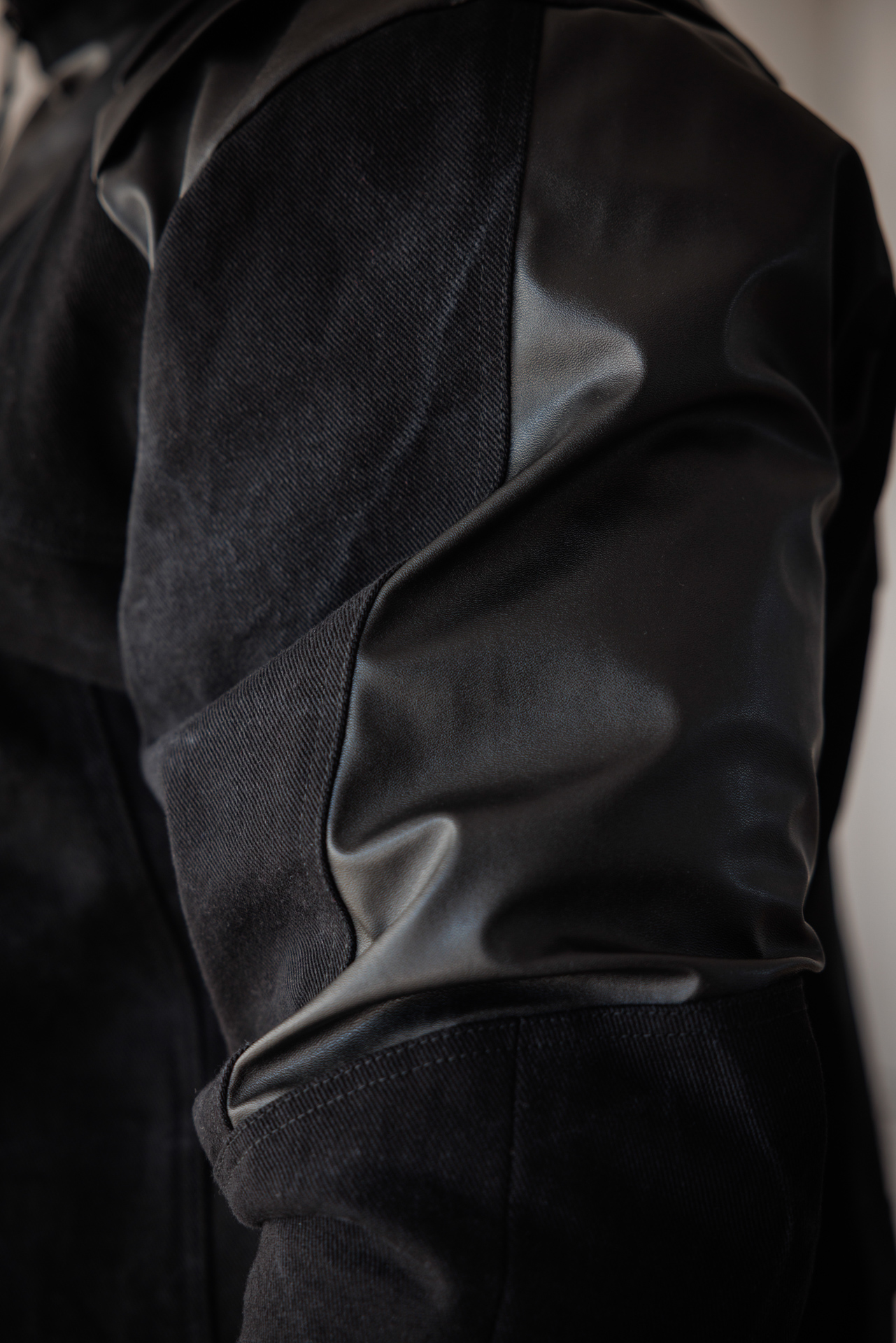 Мъжко дизайнерско яке the king black-м121 - Image 9