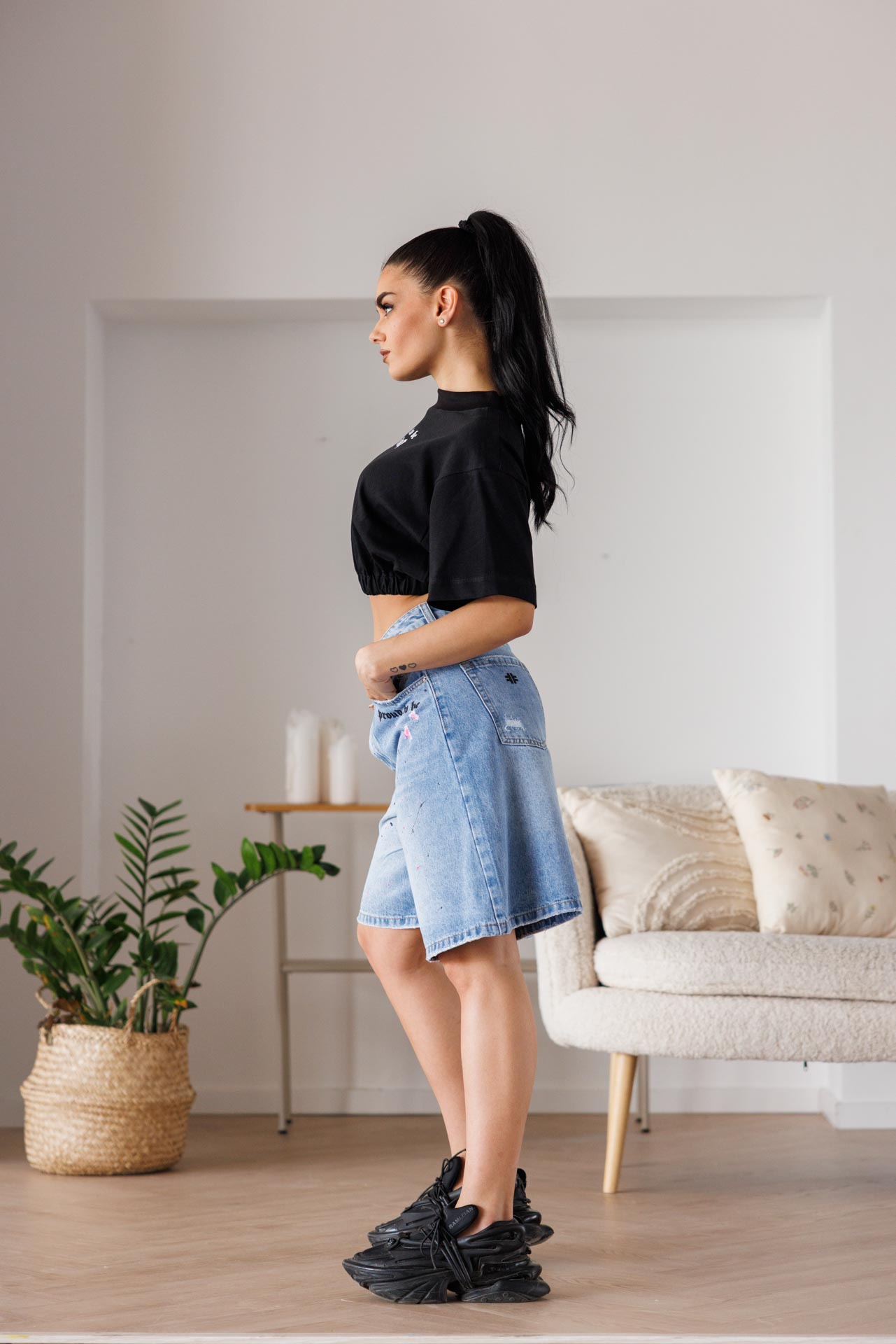 Дамска къса тениска в черно proud to be veteida–643 - Image 3