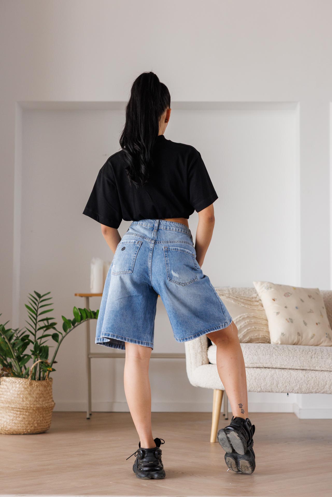 Дамска къса тениска в черно proud to be veteida–643 - Image 4