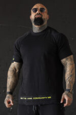 Мъжка тениска в черно the king edge line-м132