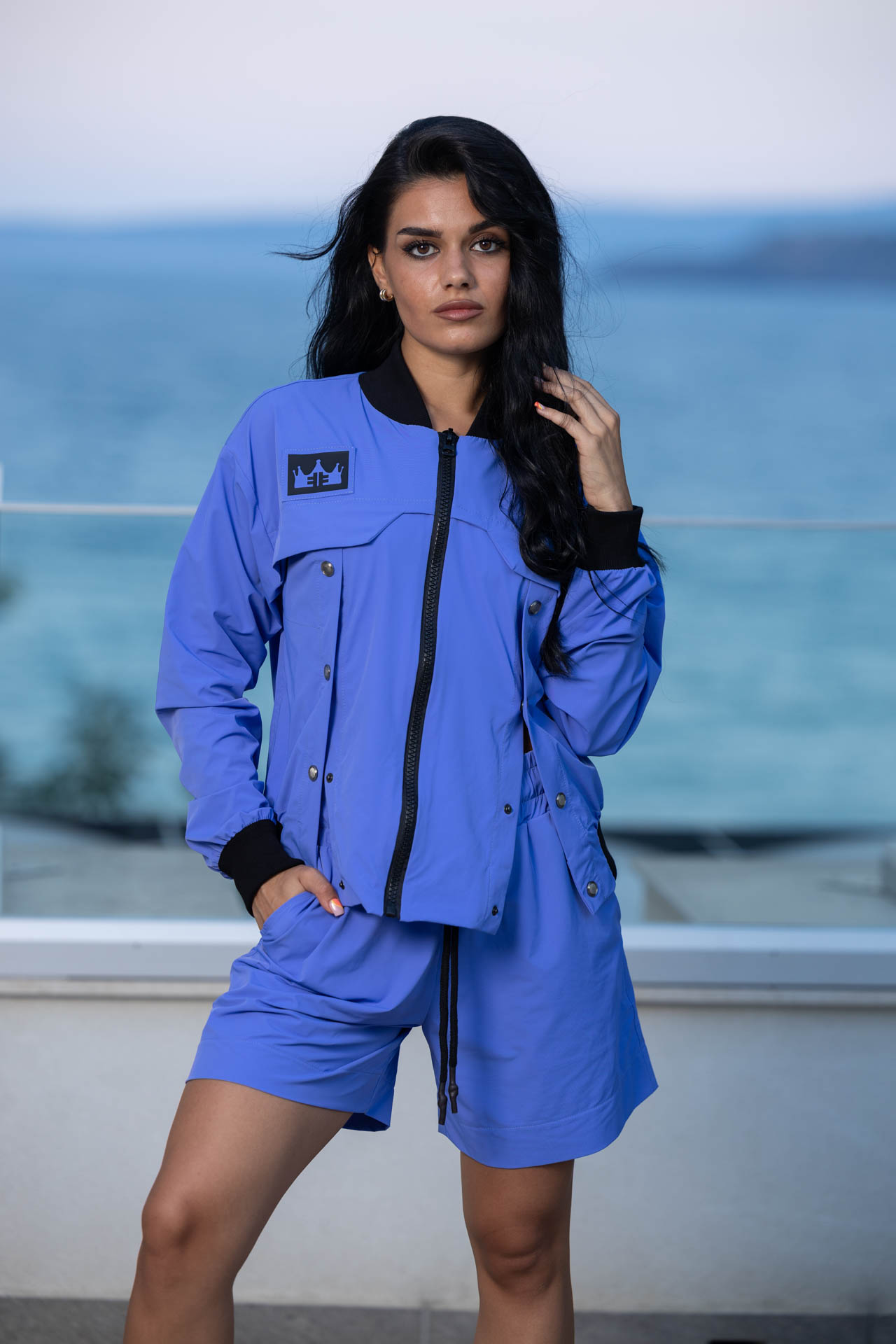 Дамско яке confident-649