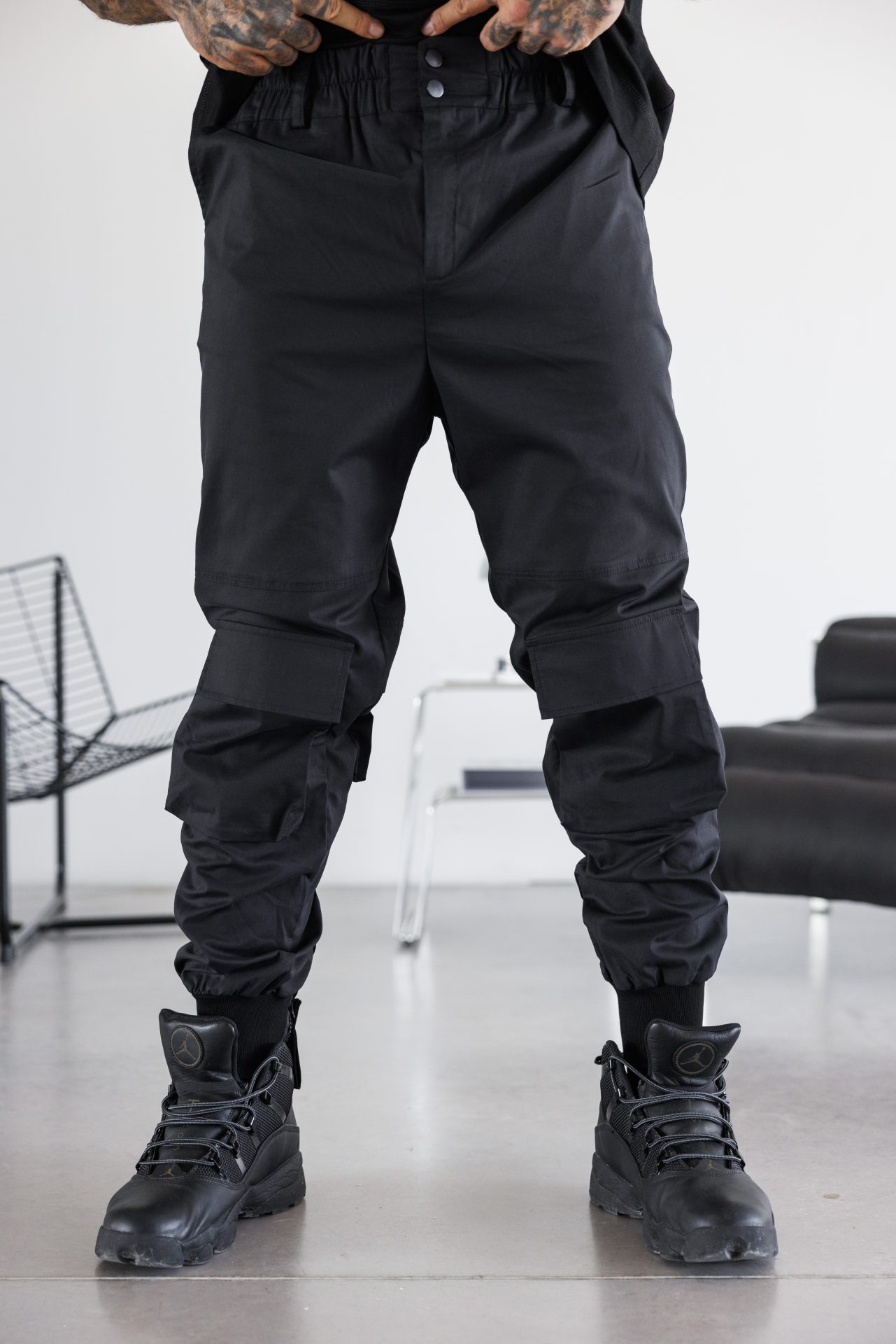 Стилен мъжки панталон с практични детайли the king-м140