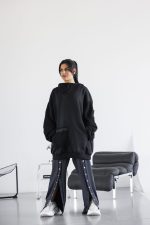 Дамски спортно елегантен суитшърт с качулка black-672