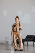 Детски сет от две части в бежов цвят-К020