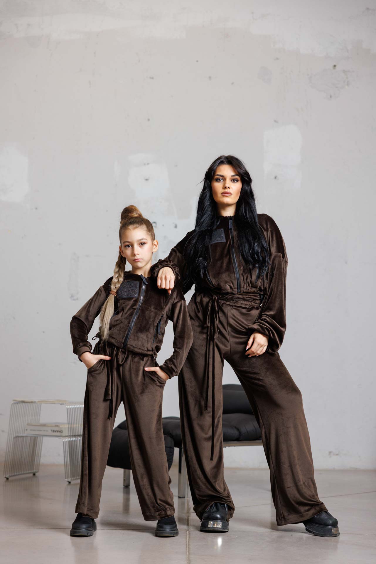 Детски сет от две части в кафяв цвят-К020