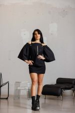 Дамска рокля с открити рамене и обемни ръкави veteida collection-697