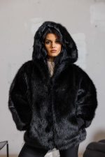 Луксозно зимно дамско палто-691