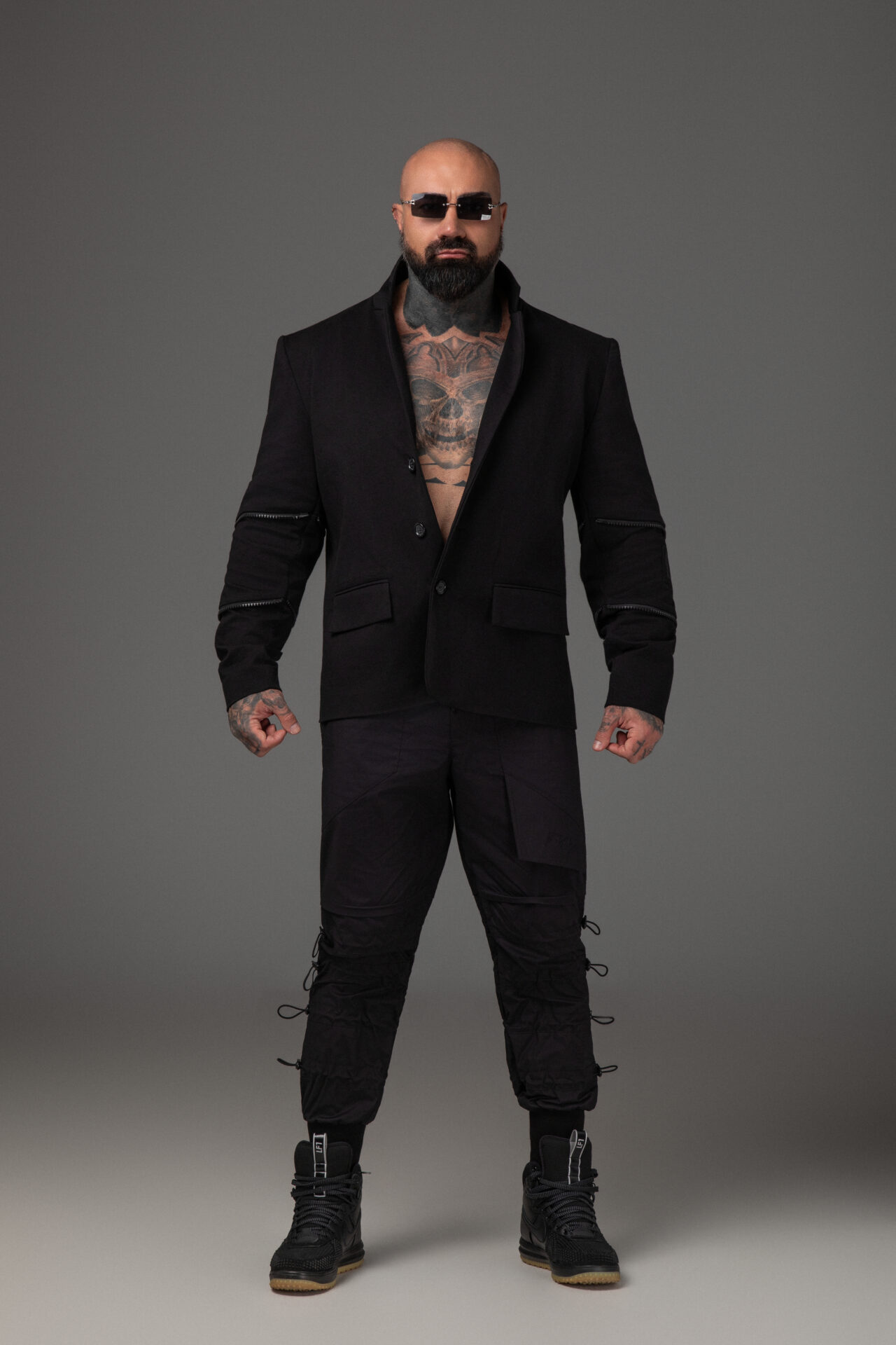 Мъжко спортно елегантно сако the king black-м167