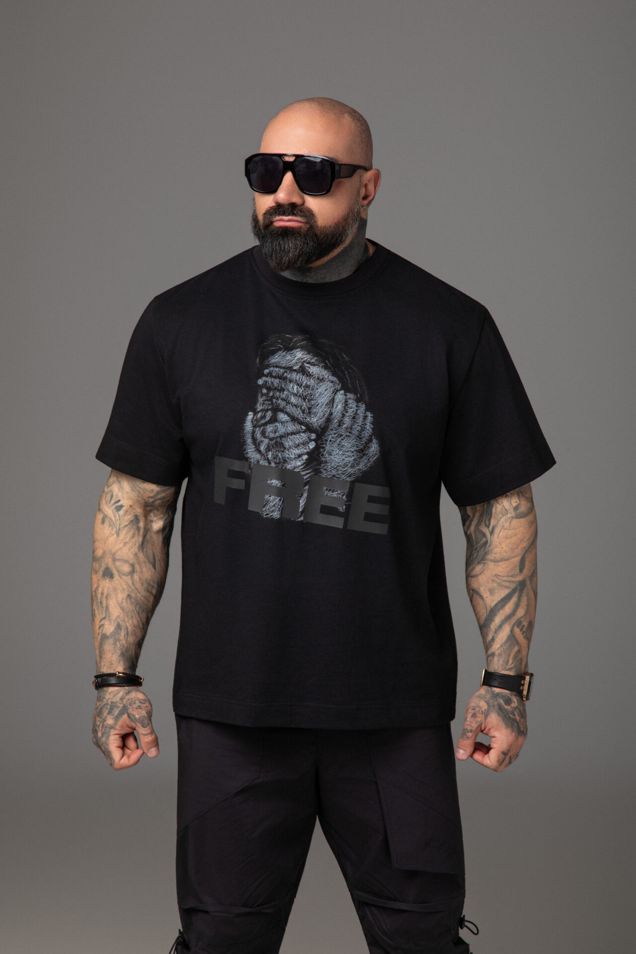 Дизайнерска памучна тениска с артистичен принт-м183