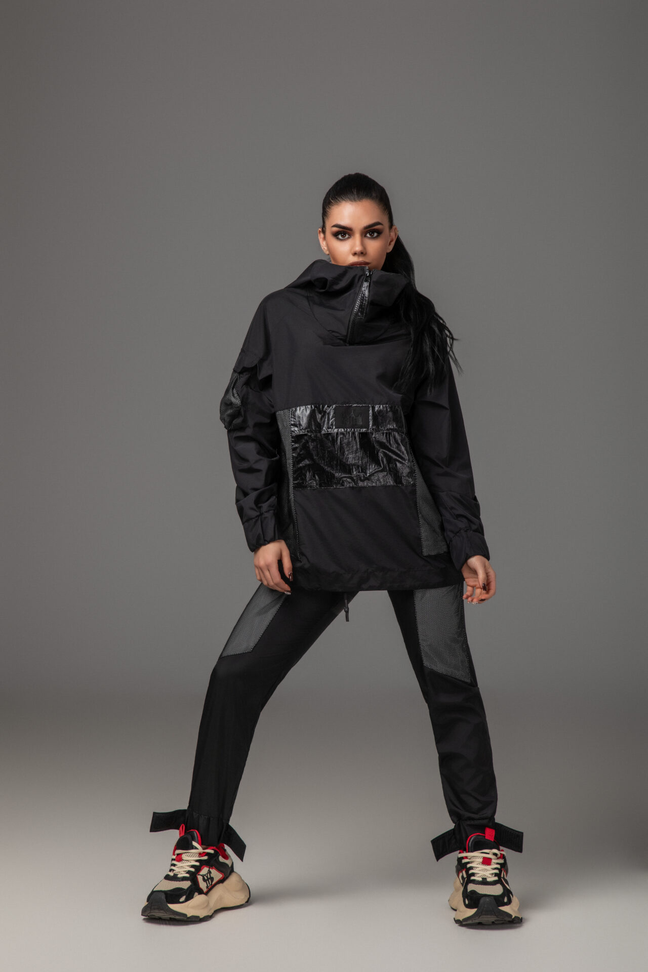 Модерен дамски сет veteida black-708