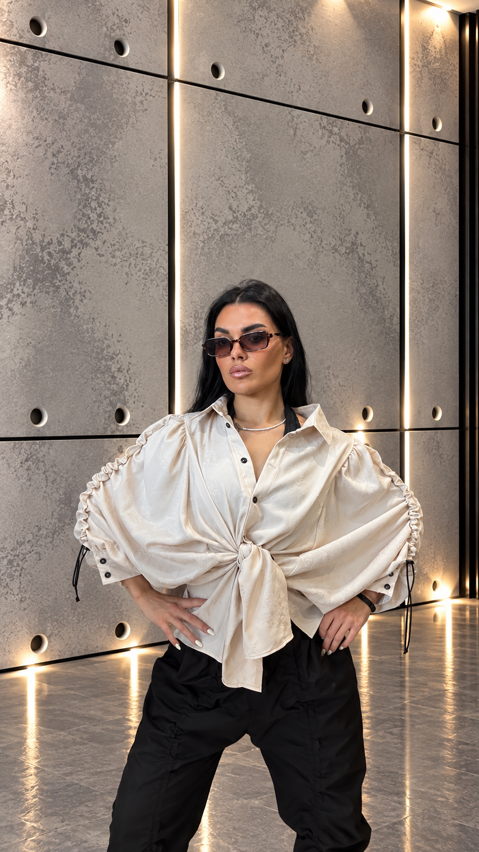 Дамска сатенена риза veteida beige-742